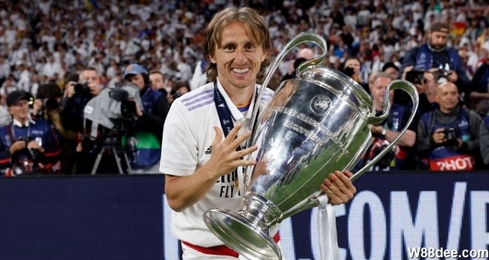 Modric đã giành được tổng cộng 5 danh hiệu UEFA Champions League (Cúp C1 Châu Âu)